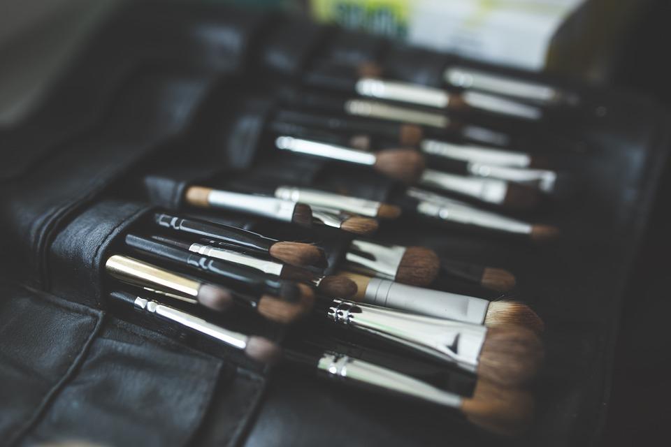 An image of paintbrushes in a case | Web Design Surrey | Thunderbolt
